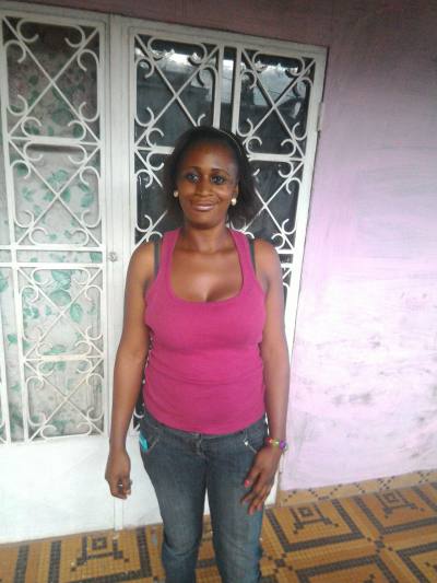 Seraphine 37 years Yaounde Cameroon