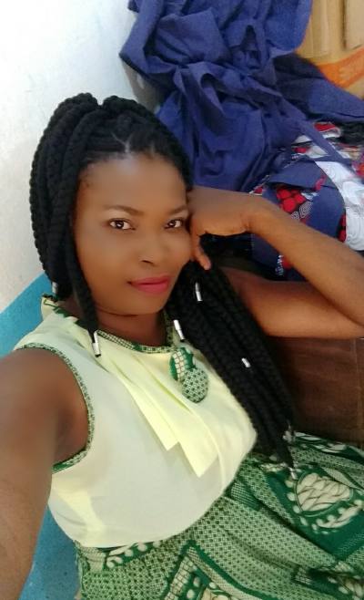 Jeannine 38 ans Lomé Togo
