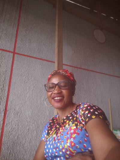 Roxana 45 ans Yaounde Cameroun