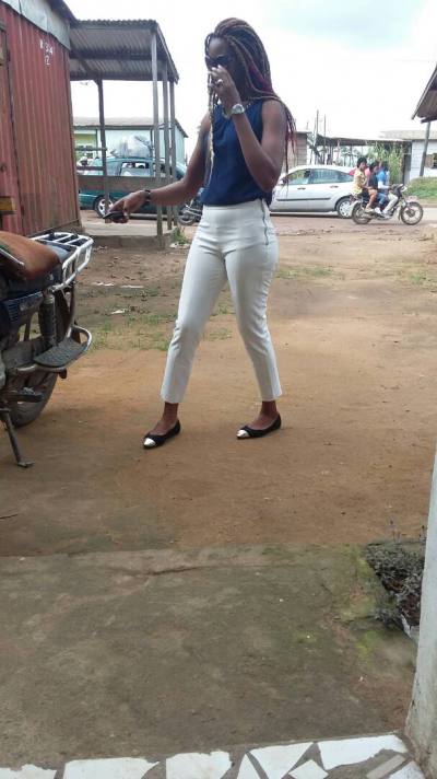 Maryse 36 ans Douala Cameroun
