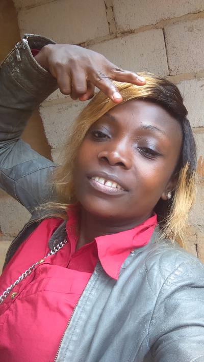 Cecile 47 ans Yaoundé 3  Cameroun