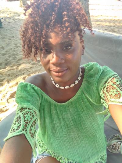 Tassiana 36 Jahre Libreville Gabun