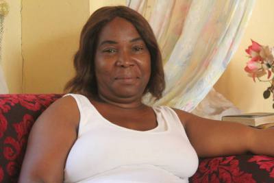 Anne  54 Jahre Yaoundé Kamerun