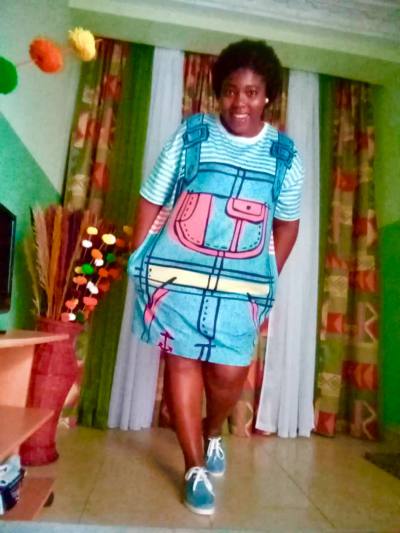 Audrey 41 Jahre Yaoundé Kamerun