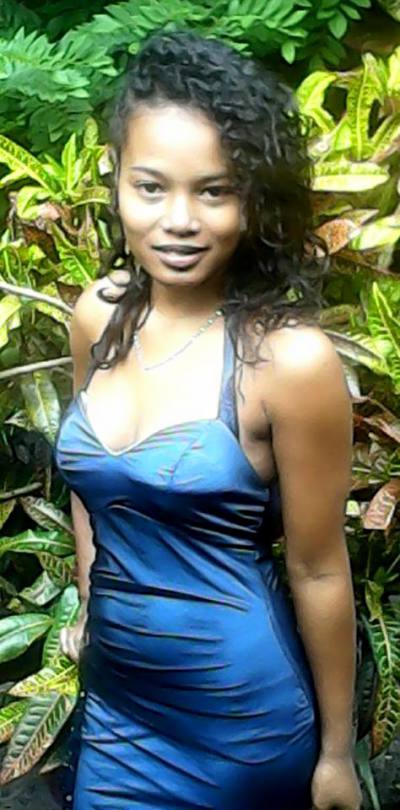 Yachina 28 ans Toamasina Madagascar