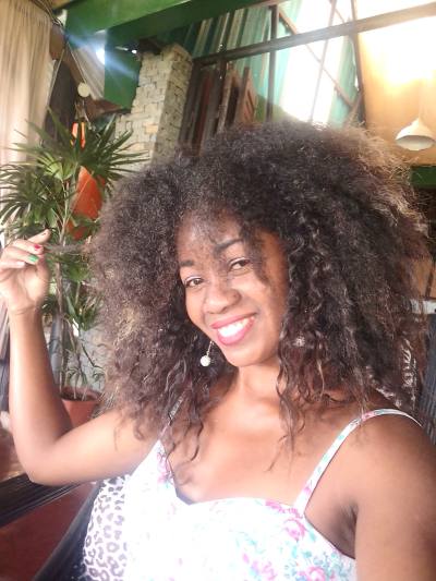 Corinne 36 ans Toamasina Madagascar