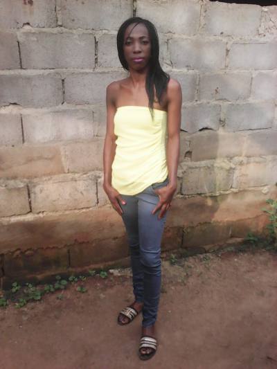 Judith 36 Jahre Yaoundé Kamerun