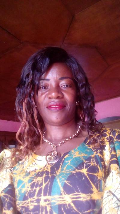 Merveille 51 ans Yaoundé 3 Cameroun