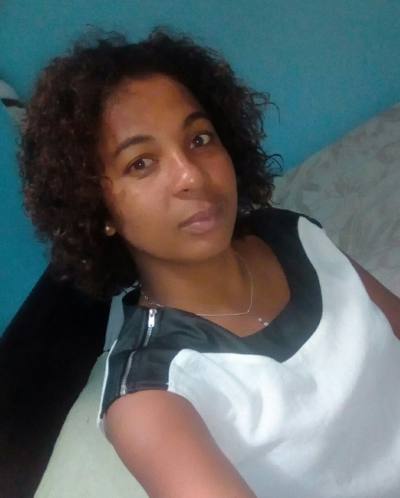 Nicole 34 ans Diego-suarez Madagascar