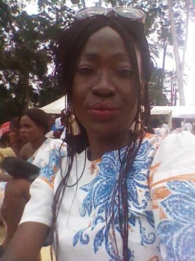 Nadege 44 ans Yaounde Cameroun