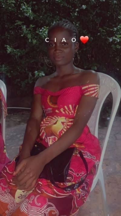 Danielle 23 ans Yaoundé  Cameroun