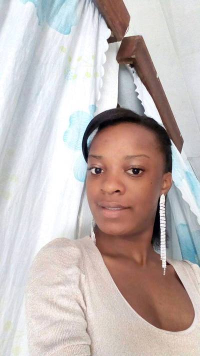 Esther 29 ans Cocody Côte d'Ivoire