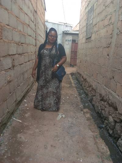 Stephanie 32 ans Yaoundé Cameroun