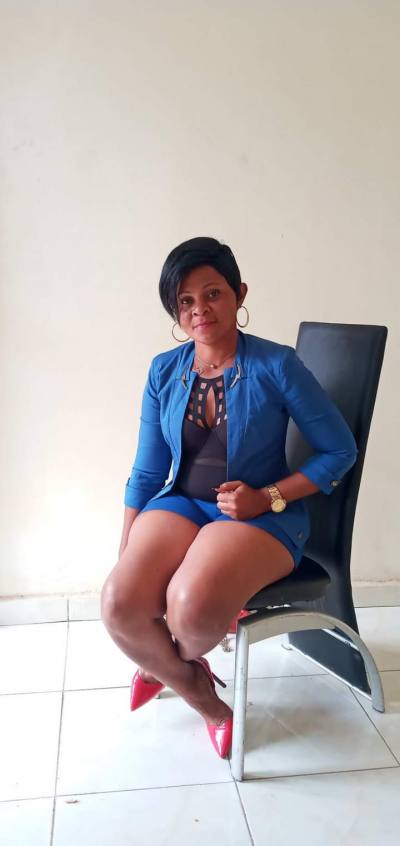 Gertrude 39 ans Yaoundé Cameroun