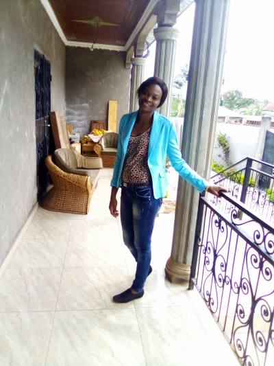 Matilda 35 ans Yaoundé Cameroun