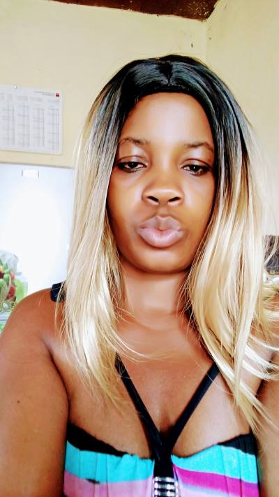 Carole 36 ans Yaoundé Cameroun