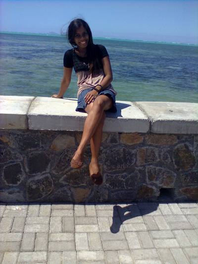 Sarah 32 years Port Louis Mauritius