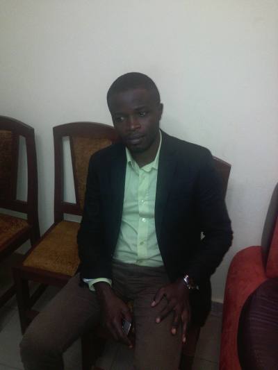 Brice 39 ans Yaounde Cameroun