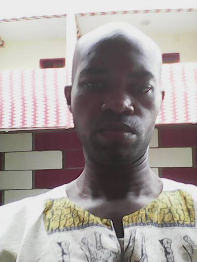 Jean 42 ans Douala Cameroun