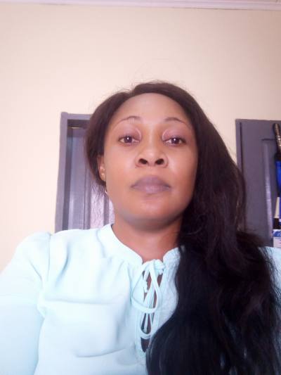 Edith 42 ans Yaoundé Cameroun