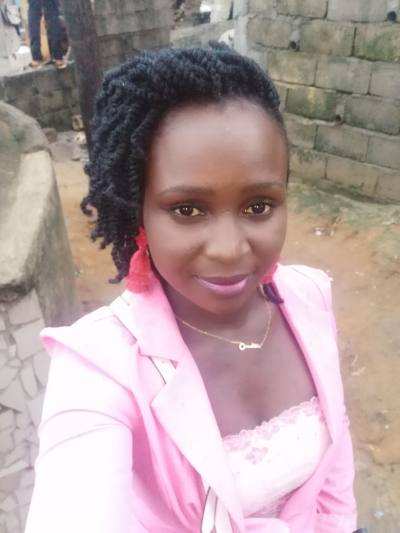 Hornela  25 ans Littoral  Cameroun