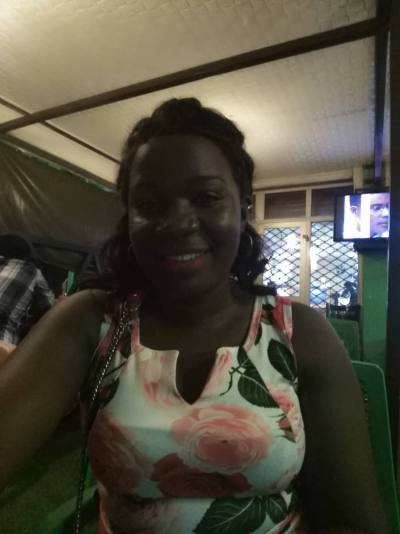 Agnes 35 Jahre Yaoundé Kamerun