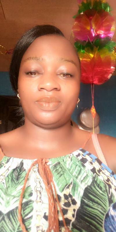 Grace 38 Jahre Douala Kamerun