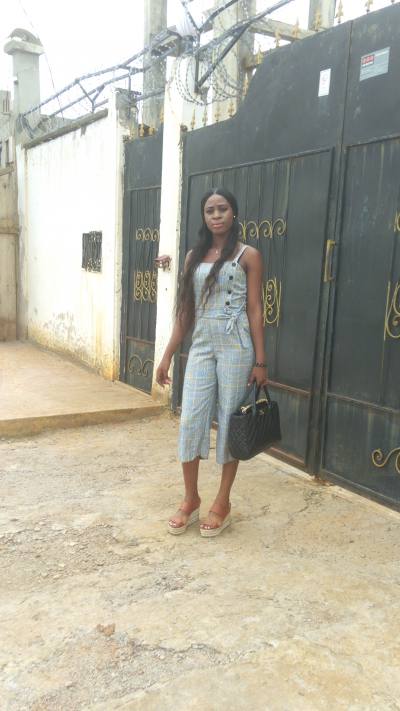 Ericka 34 years Douala Cameroon