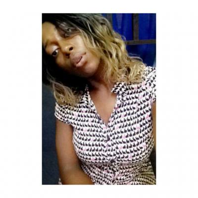 Marie 26 ans Douala Cameroun