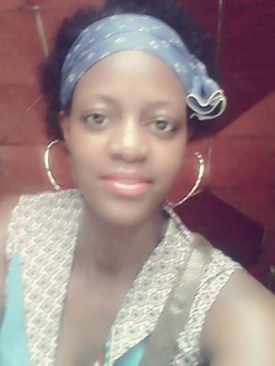 Rosine 38 Jahre Douala Kamerun