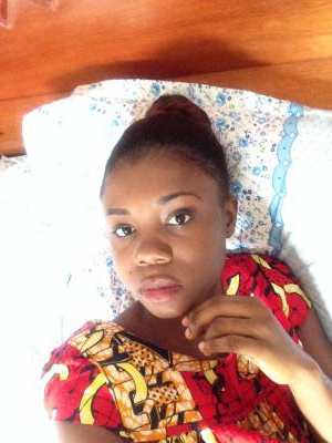 Estelle 29 ans Douala Cameroun