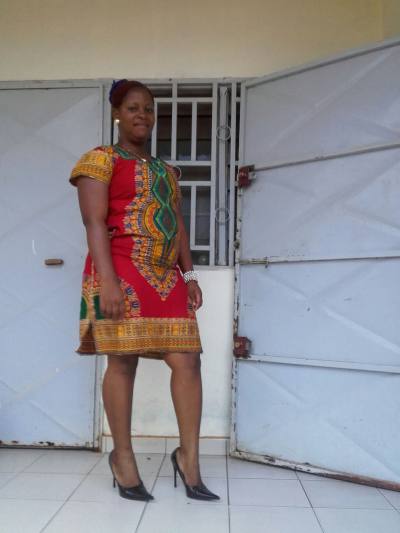 Clarisse 37 Jahre Yaoundé Kamerun