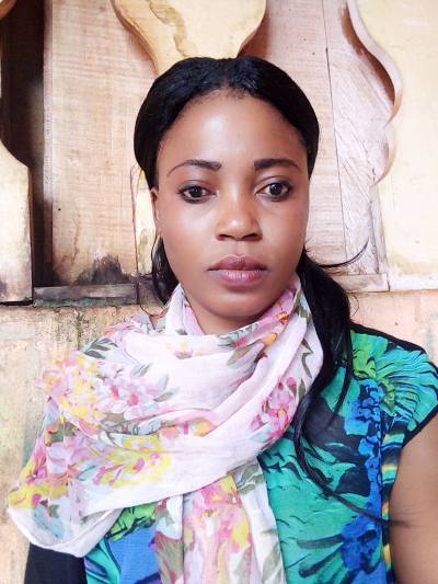 Rachelle 34 ans Yaounde 5eme Cameroun