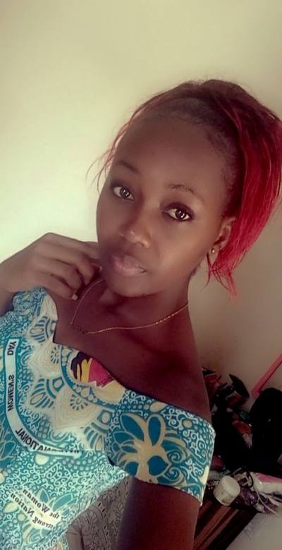 Natacha 30 ans Yaoundé Cameroun