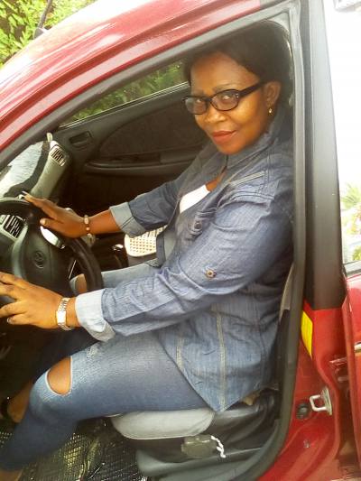 Rosy 42 ans Douala Cameroun