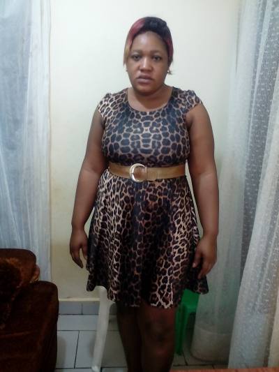 Carole 44 ans Douala Cameroun