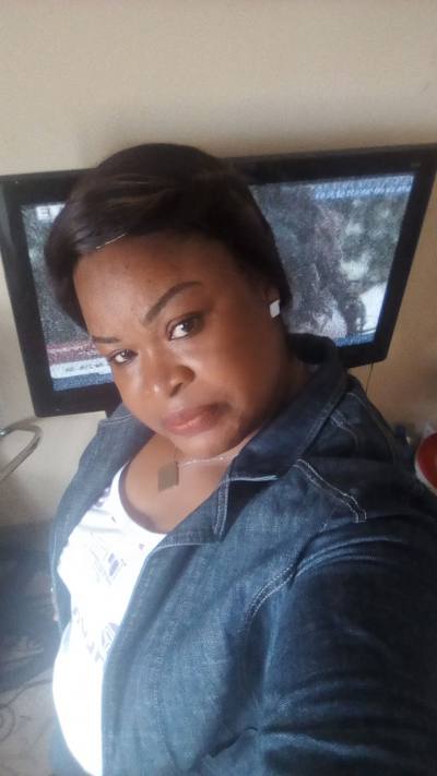 Clemence 43 years Yaoundé Cameroon