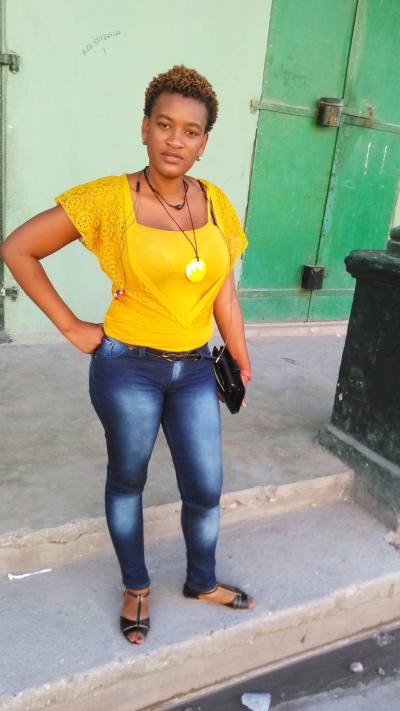 Leïla 31 ans Cayes Haïti