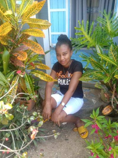 Marie 27 ans Sambava ,anjangoveratra   Madagascar