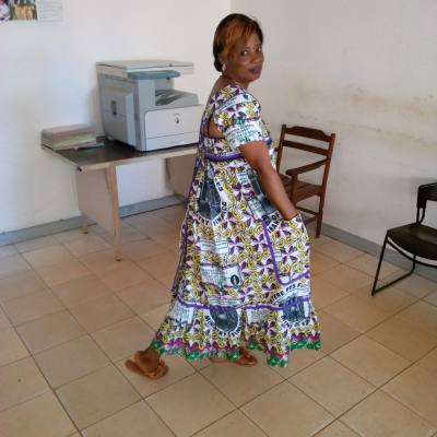 Blanche 42 Jahre Yaoundé Kamerun