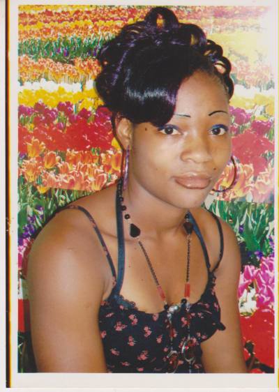 Claudiane 31 ans Yaounde Cameroun