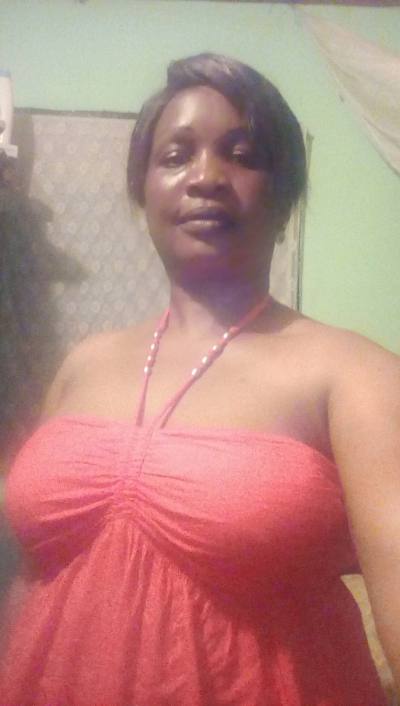 Cecile 41 ans Yaoundé Cameroun