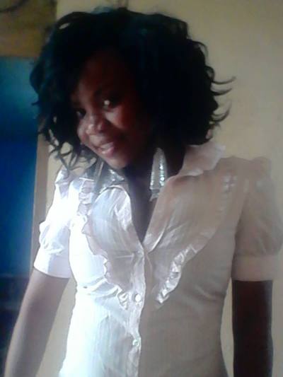 Manuela 36 Jahre Douala Kamerun