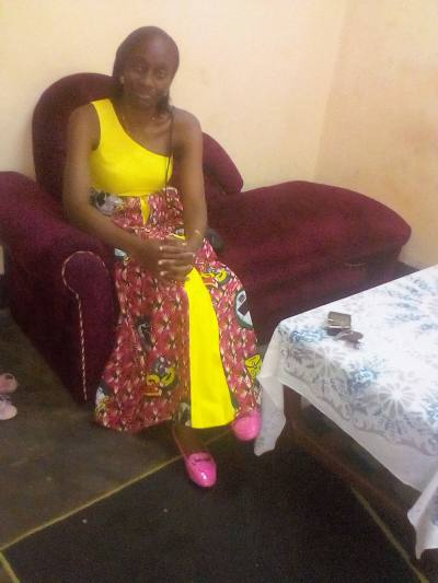 Rita 43 Jahre Yaoundé Kamerun