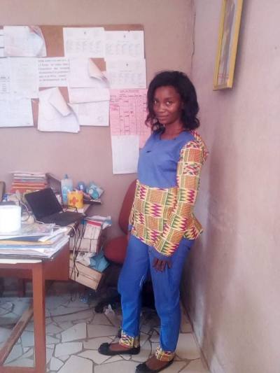 Esther 39 Jahre Centre Kamerun
