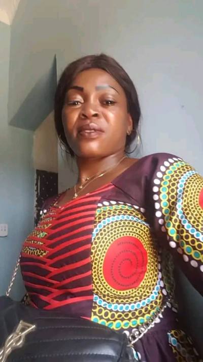 Stella  40 years Kribi Cameroon