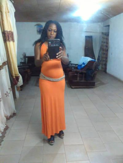 Evelyne 41 years Mfoundi4 Cameroon