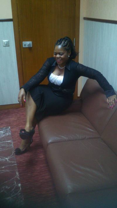 Germaine 44 ans Yaoundé Cameroun