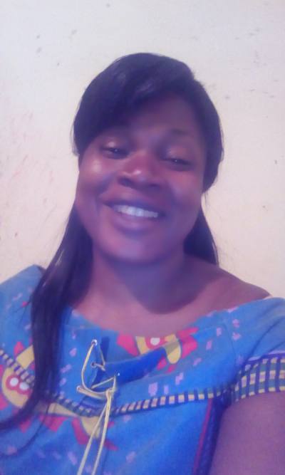 Elise 48 ans Yaoundé Cameroun