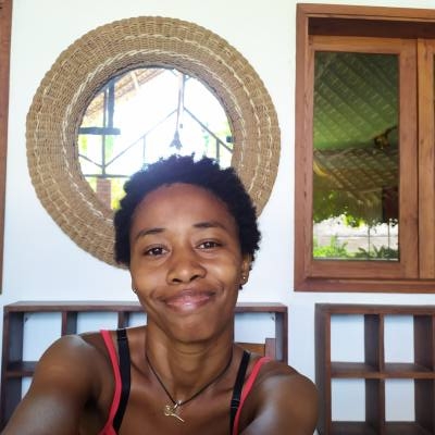 Elodie 35 Jahre Nosy Be Madagaskar